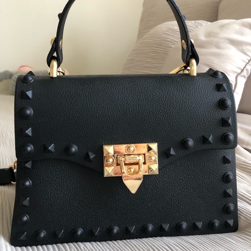 Black cross body purse